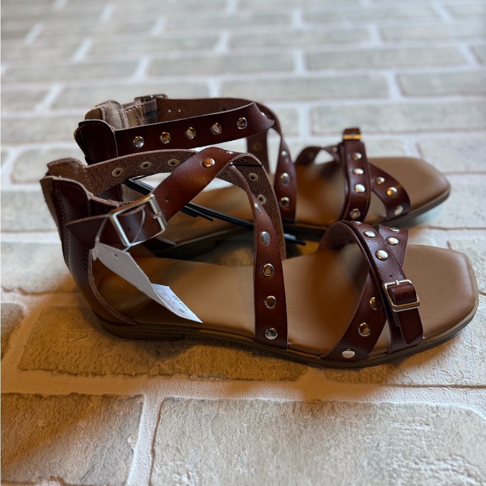 Time and Tru Brown Studded Sandals - Picture 3 of 6